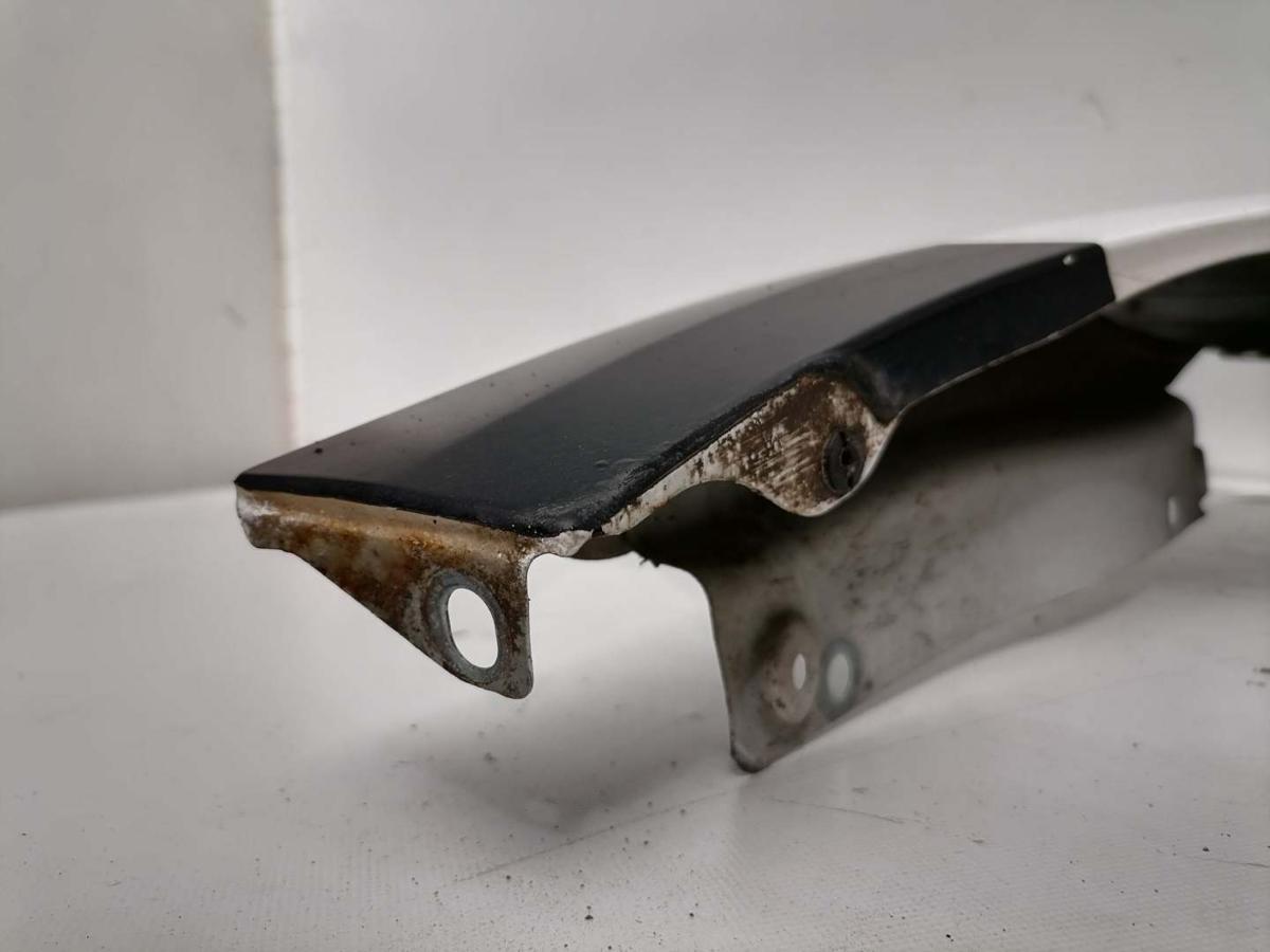 VW Caddy 3 2K original Kotfl&uuml;gel vorn rechts LB9A Candywei&szlig; Facelift Bj.2011